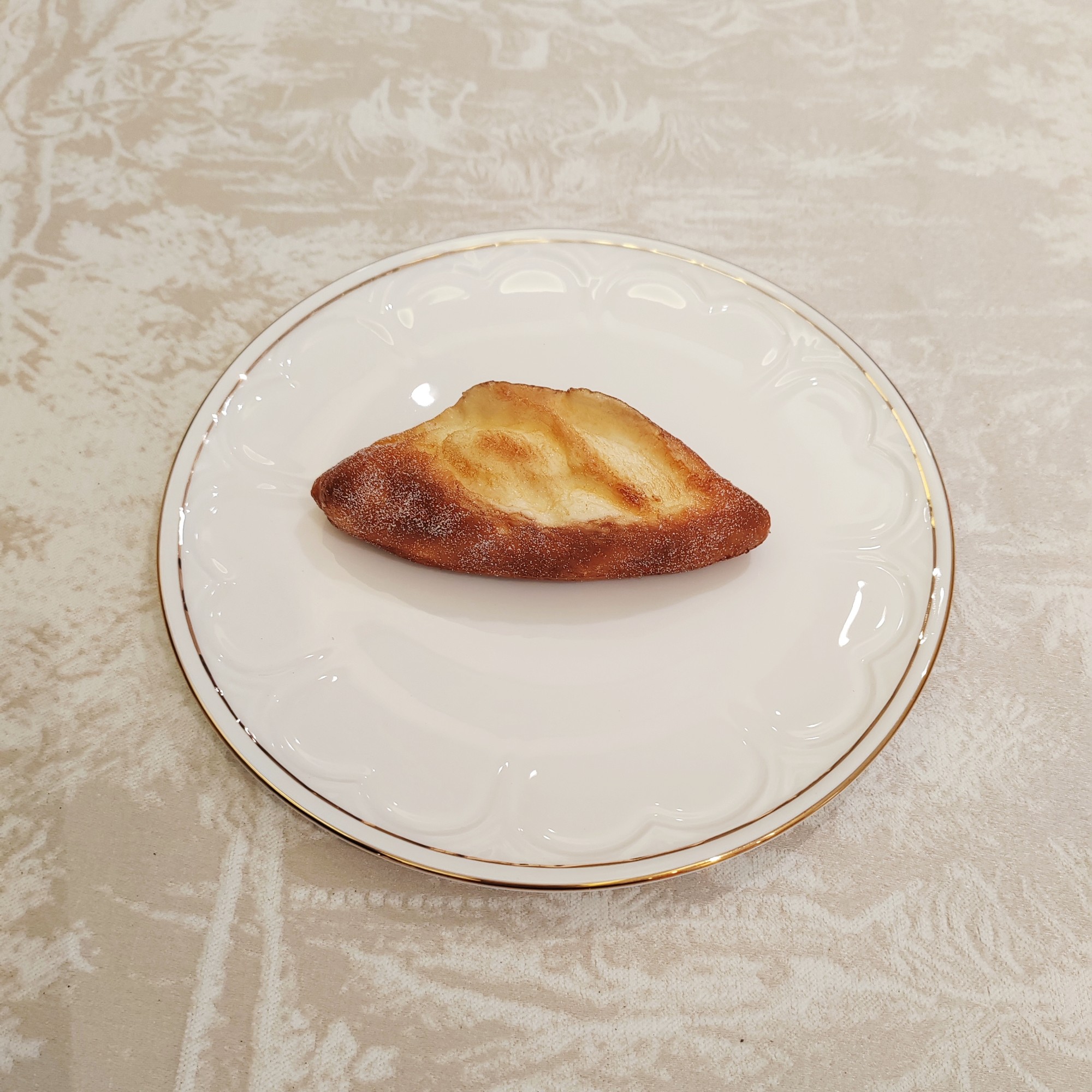 Moonlight White Ceramic Plate
