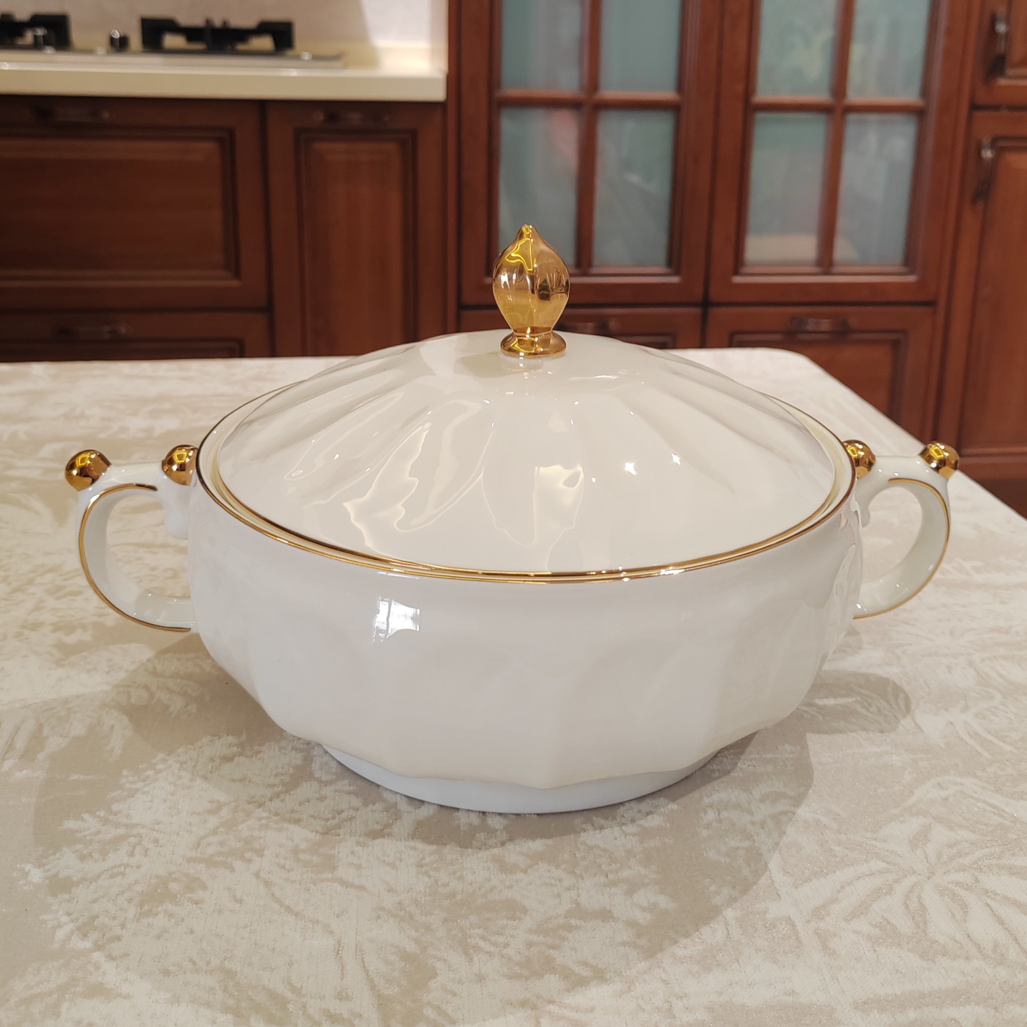 Ivory Fluted Ceramic Soup Tureen with Gold Lining